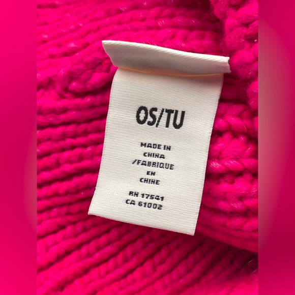 UGG Bright Pink Knit Hat. - Picture 5 of 6